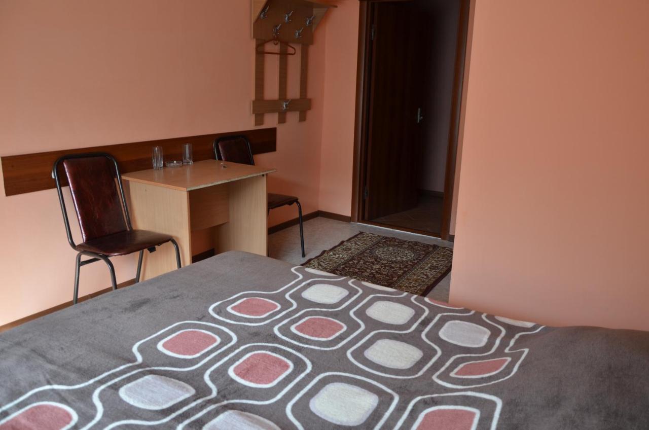 Hotel Kezdesu Almaty Luaran gambar